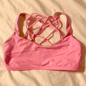 Lululemon free to be bra